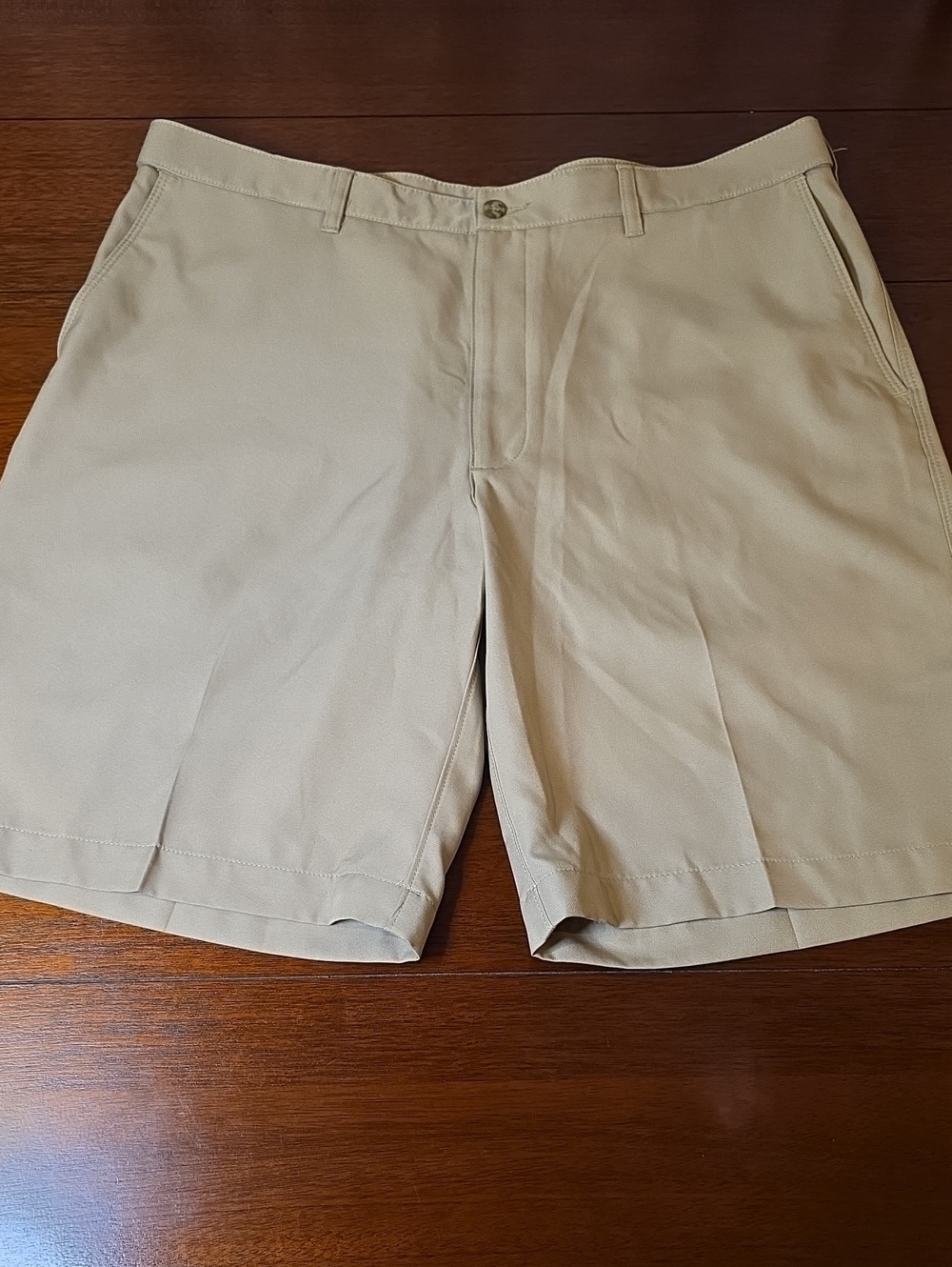 PGA Tour Men's Light Khaki Flat-Front Golf Shorts Size 38